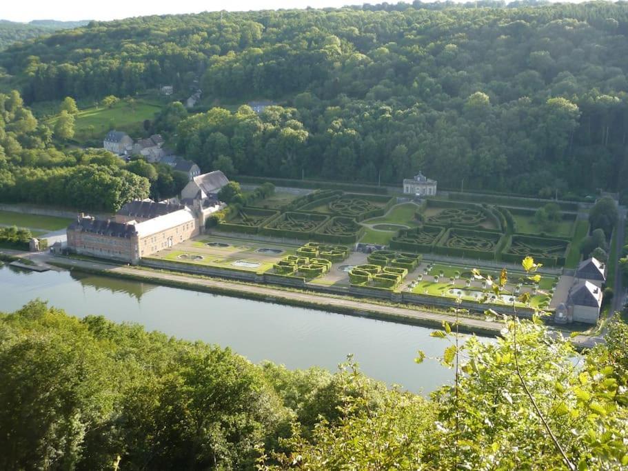 Laissez-Vous Enchanter Par La Vallee De La Meuse Hastiere-par-dela 外观 照片